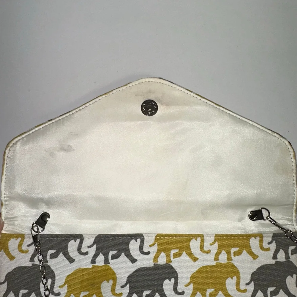 Women's Clutch Purse White/Yellow/Gray Elephant Print Chain Strap Canvas